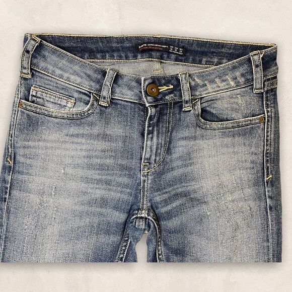 Zara Basic Denim Women’s Jeans - Picture 4 of 6
